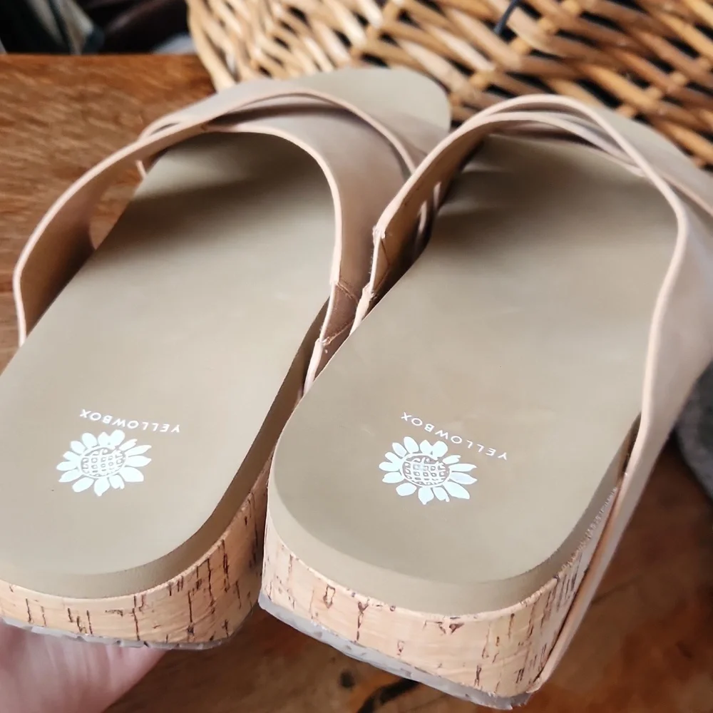 Yellow Box‎ Bursa Sandals 9.5 Platform Wedges Wide Strappy Tan Cork